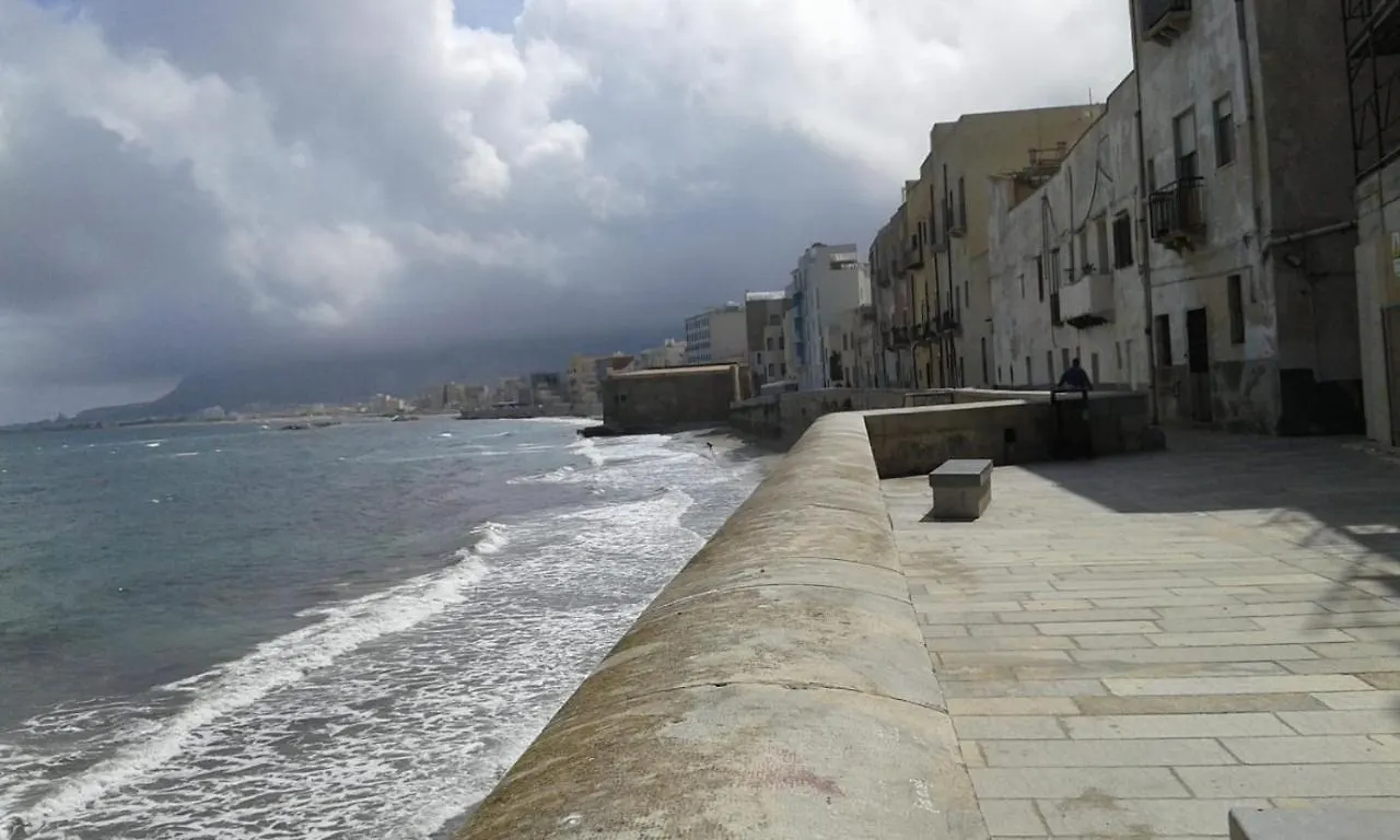 Il Nido Del Gabbiano - Attico Vista Mare, 2 Terrazzi Nel Centro Storico Apartment Trapani
