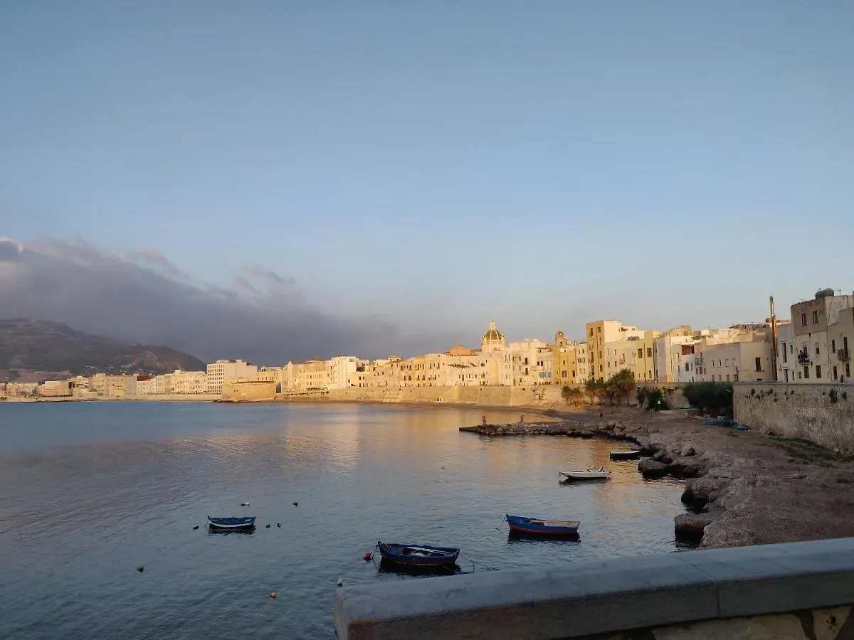 Il Nido Del Gabbiano - Attico Vista Mare, 2 Terrazzi Nel Centro Storico Apartment Trapani Italy
